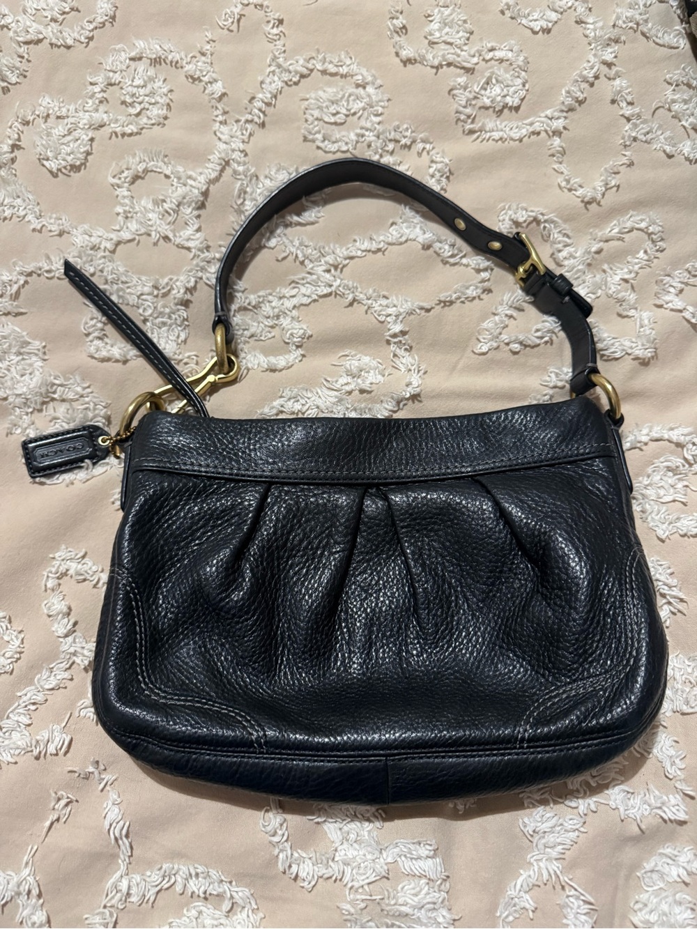 Coach black leather shoulder bag